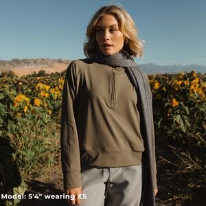 Albion Stylish Gray Zip Pullover